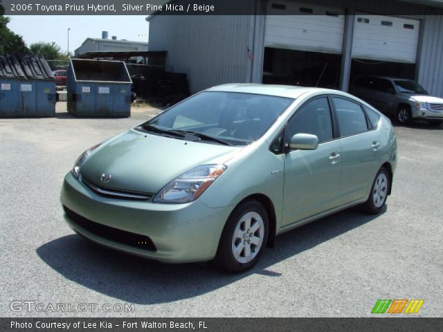 2006 Toyota Prius Hybrid in Silver Pine Mica