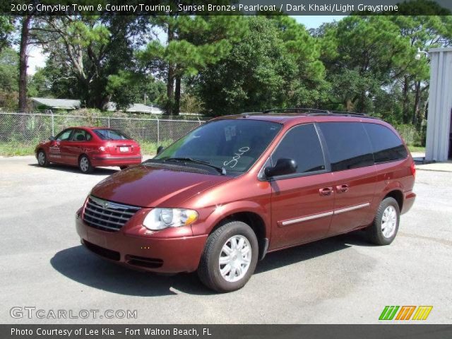 2006 Chrysler Town & Country Touring in Sunset Bronze Pearlcoat