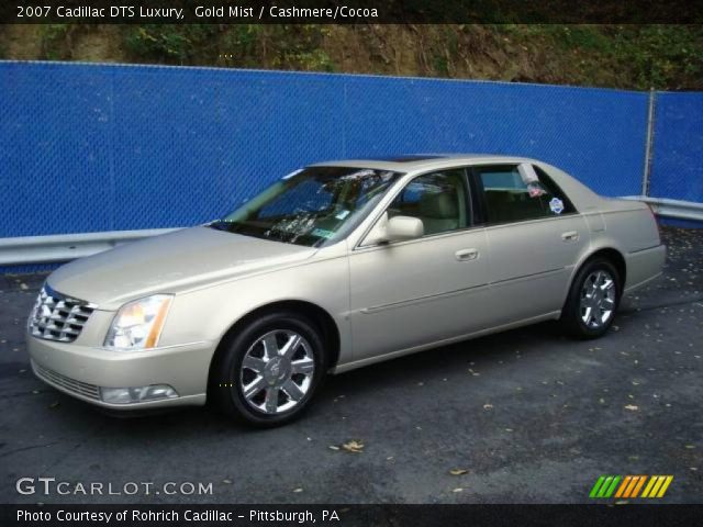 2007 Cadillac DTS Luxury in Gold Mist