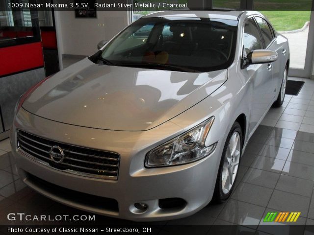 2009 Nissan Maxima 3.5 SV in Radiant Silver Metallic