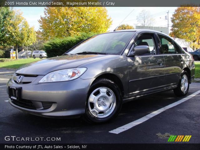 2005 Honda Civic Hybrid Sedan in Magnesium Metallic