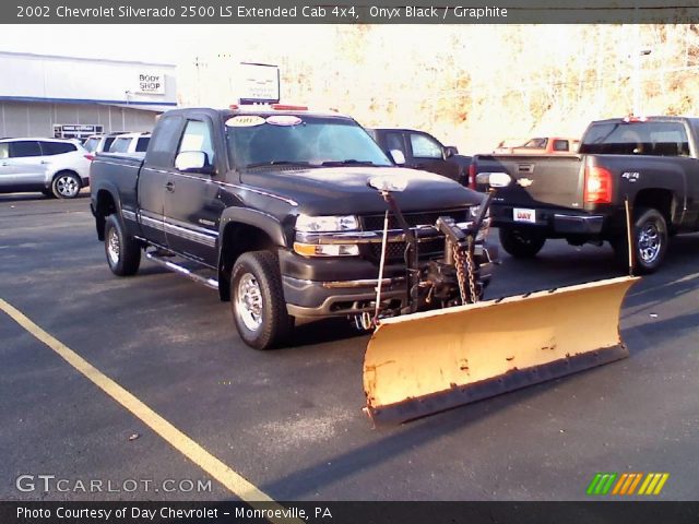 2002 Chevrolet Silverado 2500 LS Extended Cab 4x4 in Onyx Black