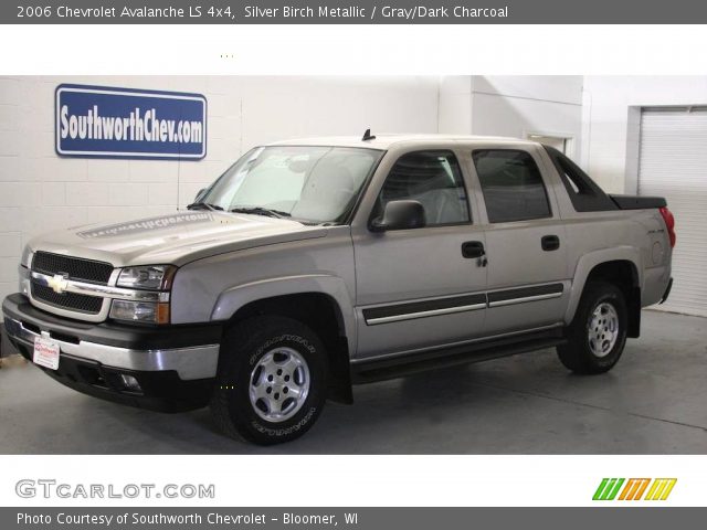 2006 Chevrolet Avalanche LS 4x4 in Silver Birch Metallic
