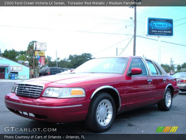 2000 Ford Crown Victoria LX Sedan in Toreador Red Metallic