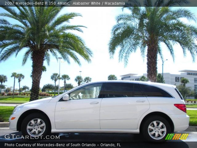 2007 Mercedes-Benz R 350 4Matic in Alabaster White