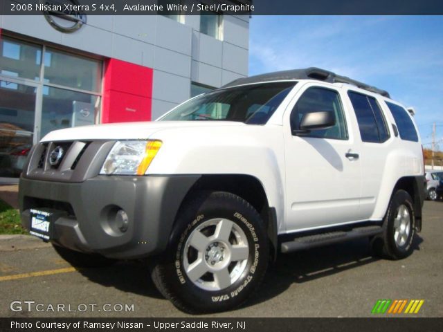 2008 Nissan Xterra S 4x4 in Avalanche White