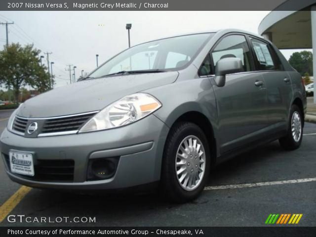 2007 Nissan Versa S in Magnetic Grey Metallic