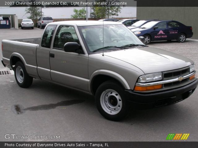 2003 Chevrolet S10 Extended Cab in Light Pewter Metallic