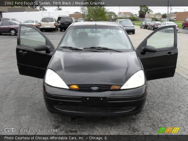 2002 Ford Focus SE Sedan in Pitch Black