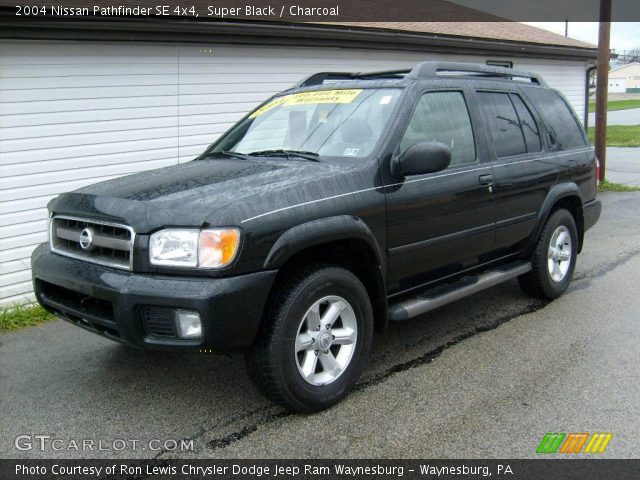 2004 Nissan Pathfinder SE 4x4 in Super Black