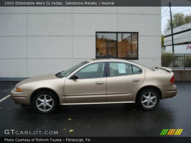 2003 Oldsmobile Alero GL Sedan in Sandstone Metallic