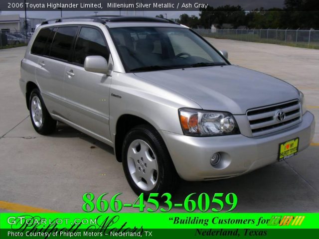 2006 Toyota Highlander Limited in Millenium Silver Metallic