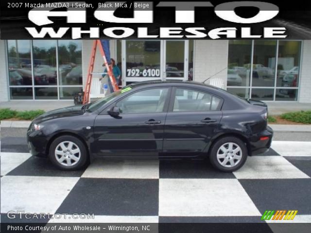 2007 Mazda MAZDA3 i Sedan in Black Mica