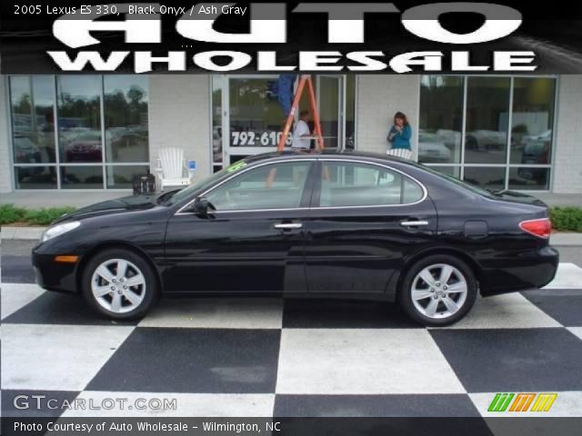 2005 Lexus ES 330 in Black Onyx