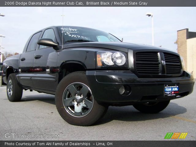 2006 Dodge Dakota Night Runner Club Cab in Brilliant Black