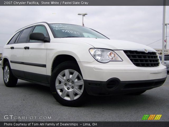 2007 Chrysler Pacifica  in Stone White