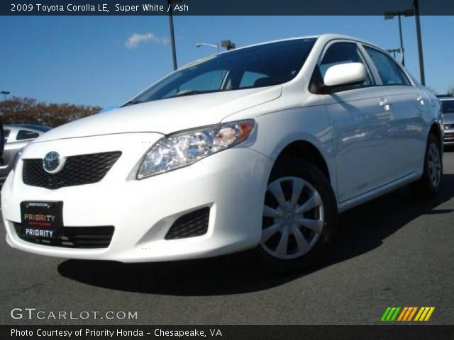 2009 Toyota Corolla LE in Super White