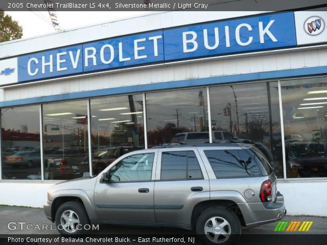 2005 Chevrolet TrailBlazer LS 4x4 in Silverstone Metallic