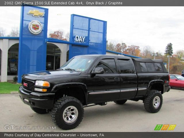 2002 GMC Sierra 1500 SLE Extended Cab 4x4 in Onyx Black