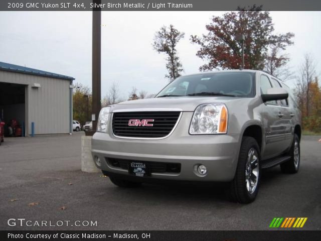 2009 GMC Yukon SLT 4x4 in Silver Birch Metallic