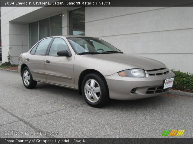 2004 Chevrolet Cavalier LS Sedan in Sandrift Metallic