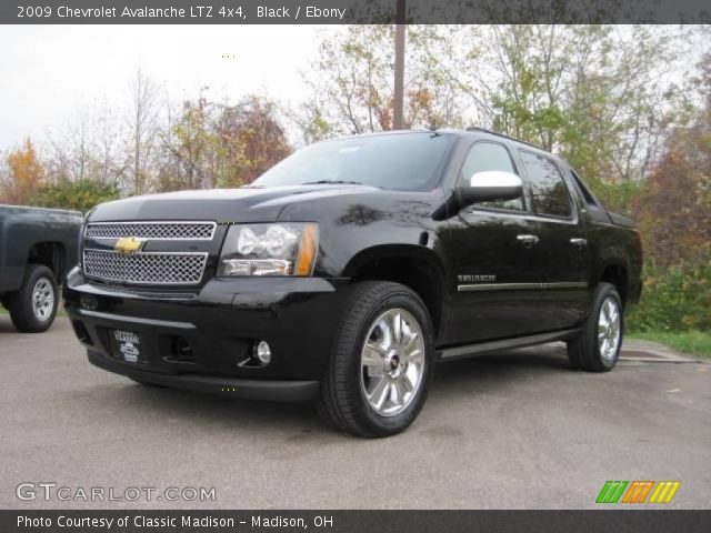 2009 Chevrolet Avalanche LTZ 4x4 in Black