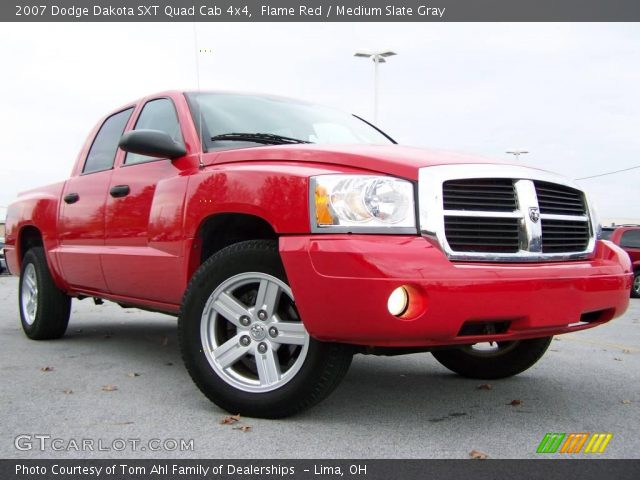 2007 Dodge Dakota SXT Quad Cab 4x4 in Flame Red