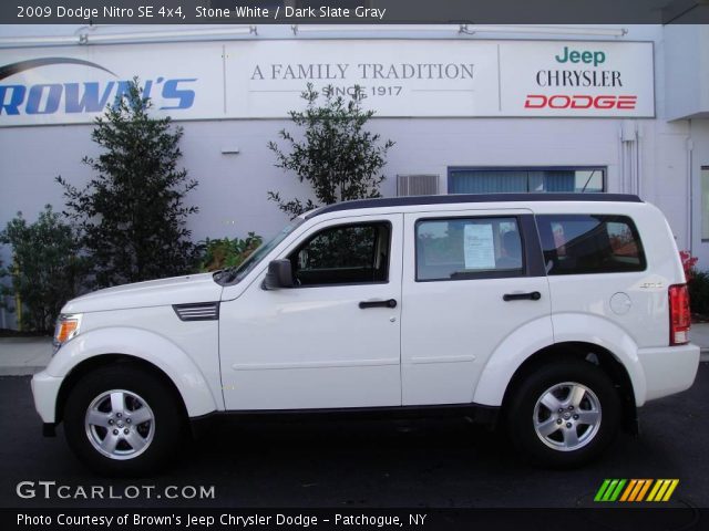 2009 Dodge Nitro SE 4x4 in Stone White