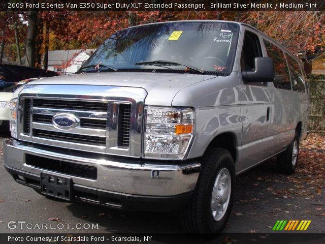 2009 Ford E Series Van E350 Super Duty XLT Extended Passenger in Brilliant Silver Metallic