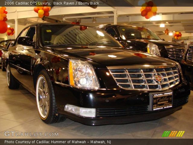 2006 Cadillac DTS Luxury in Black Raven