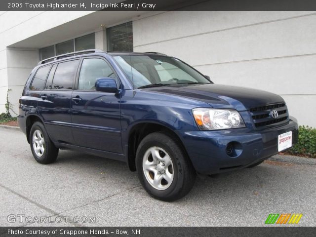 2005 Toyota Highlander I4 in Indigo Ink Pearl