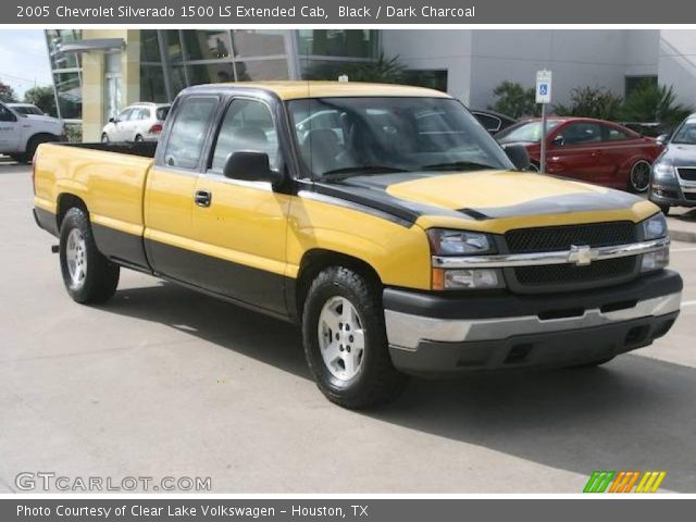 2005 Chevrolet Silverado 1500 LS Extended Cab in Black