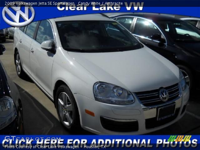 2009 Volkswagen Jetta SE SportWagen in Candy White