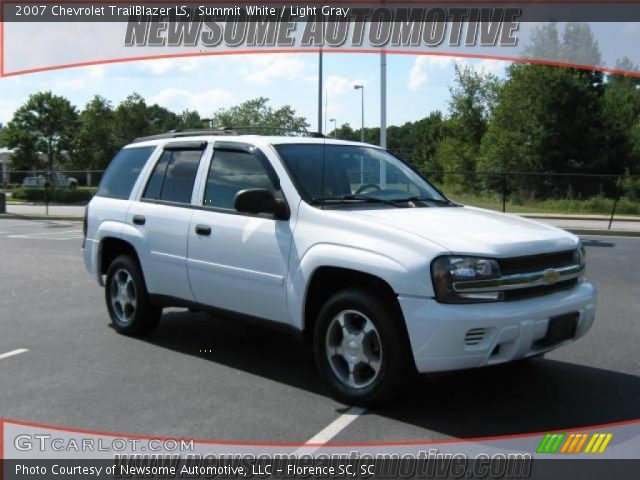 2007 Chevrolet TrailBlazer LS in Summit White