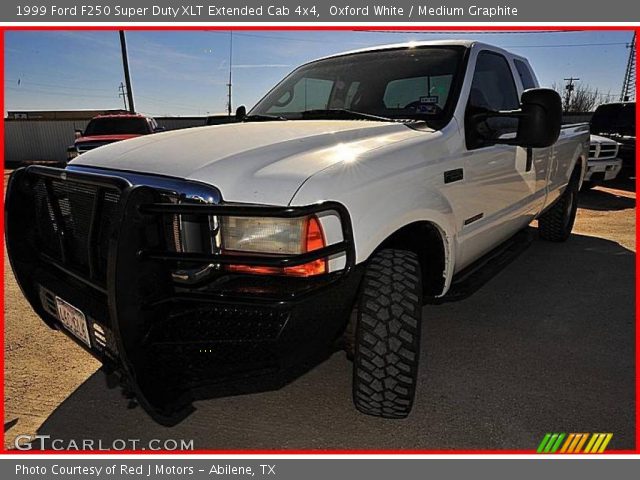 1999 Ford F250 Super Duty XLT Extended Cab 4x4 in Oxford White
