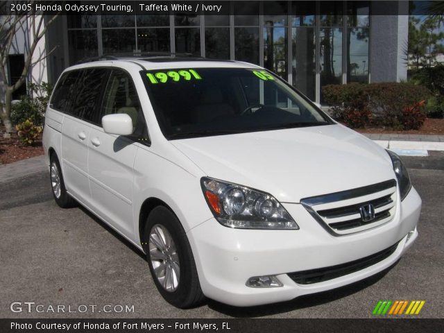 2005 Honda Odyssey Touring in Taffeta White