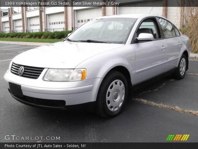 1999 Volkswagen Passat GLS Sedan in Satin Silver Metallic