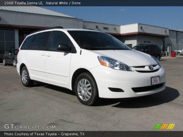 2008 Toyota Sienna LE in Natural White