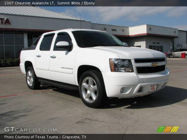 2007 Chevrolet Avalanche LT in Summit White