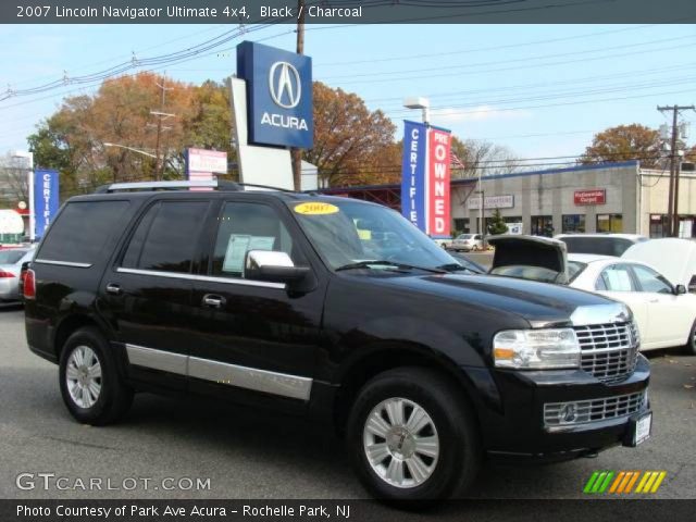 2007 Lincoln Navigator Ultimate 4x4 in Black