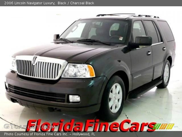 2006 Lincoln Navigator Luxury in Black