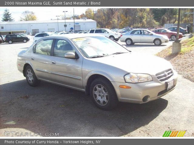 2000 Nissan Maxima GLE in Sunlit Sand Metallic
