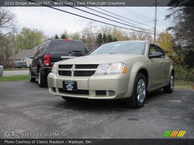 2010 Dodge Avenger SXT in White Gold