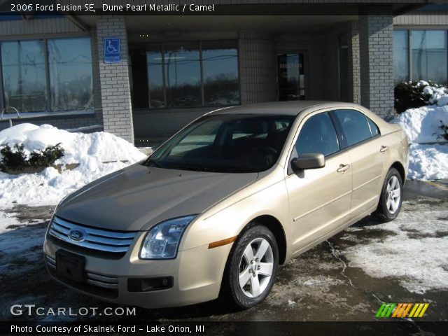 2006 Ford Fusion SE in Dune Pearl Metallic