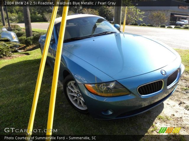 2004 BMW Z4 2.5i Roadster in Maldives Blue Metallic