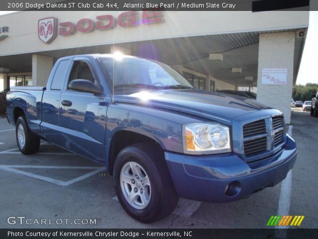 2006 Dodge Dakota ST Club Cab 4x4 in Atlantic Blue Pearl