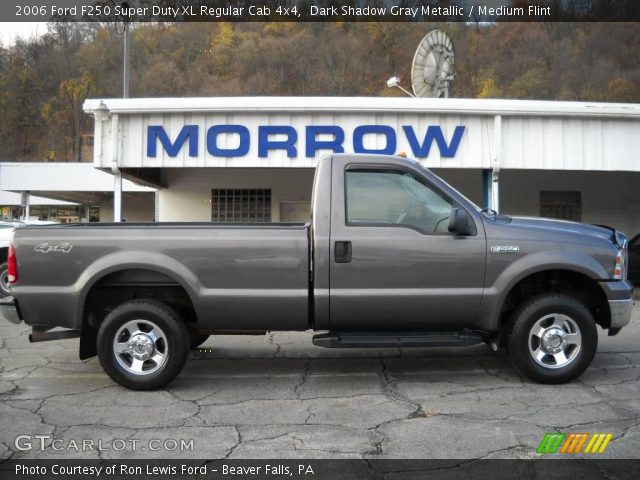 2006 Ford F250 Super Duty XL Regular Cab 4x4 in Dark Shadow Gray Metallic