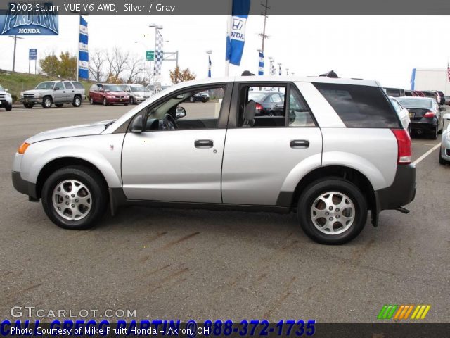 2003 Saturn VUE V6 AWD in Silver