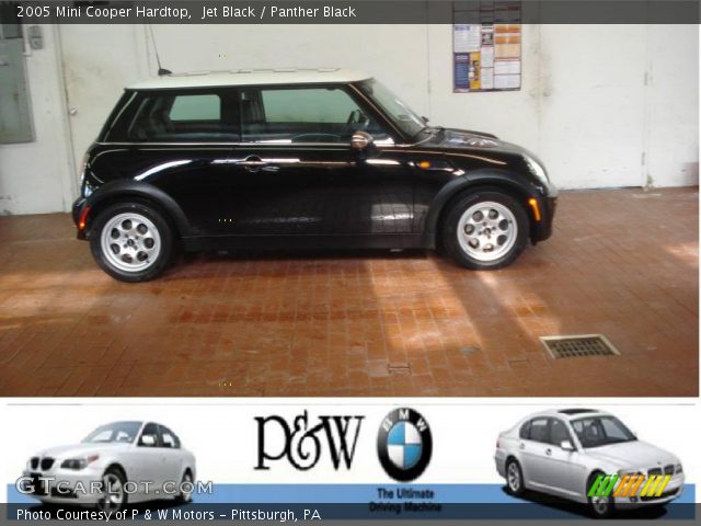 2005 Mini Cooper Hardtop in Jet Black