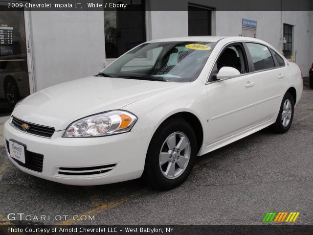 2009 Chevrolet Impala LT in White